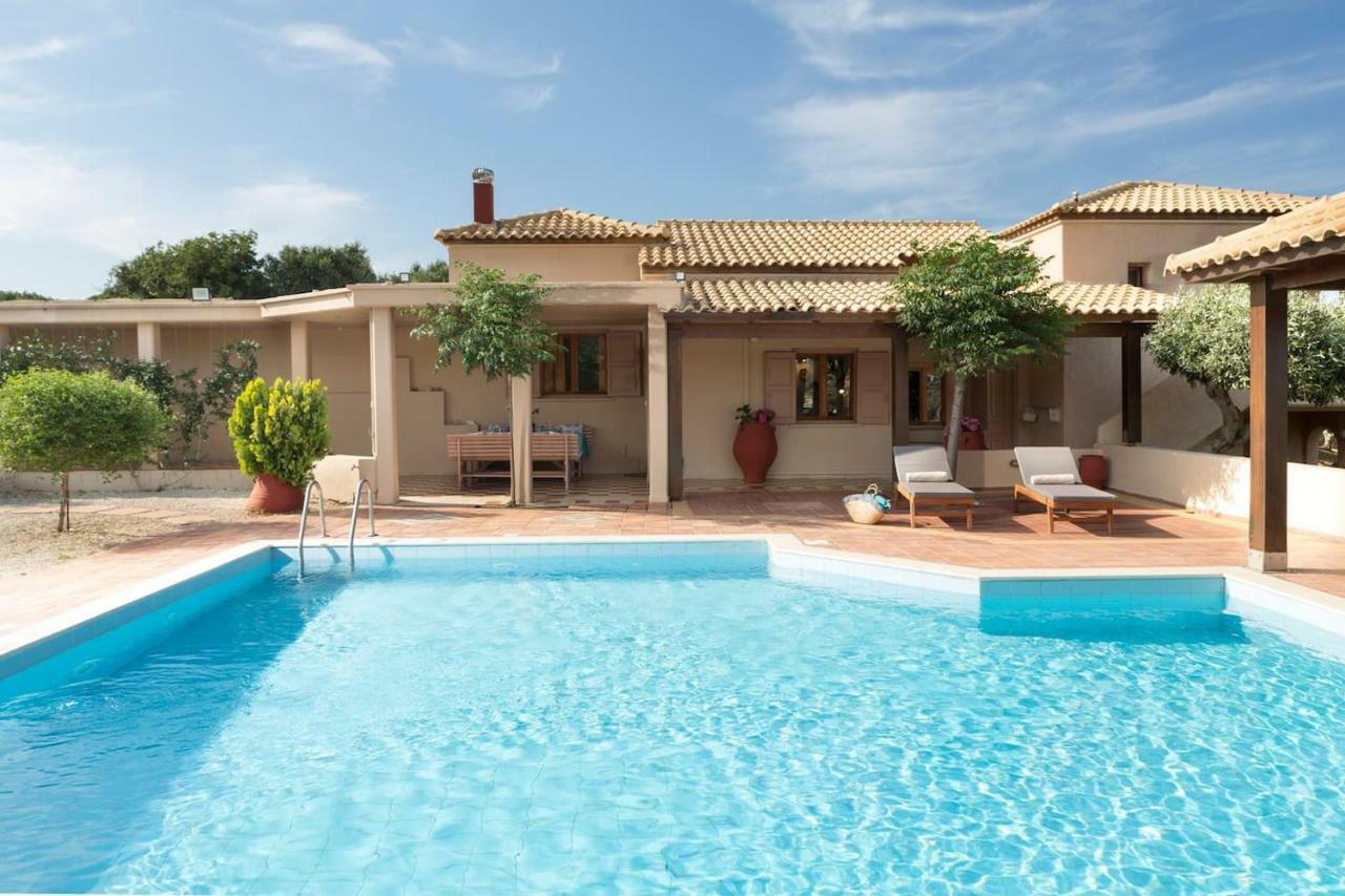 White Sand Villa. Spacious Villa With Prive Pool. Agia Pelagia  Buitenkant foto
