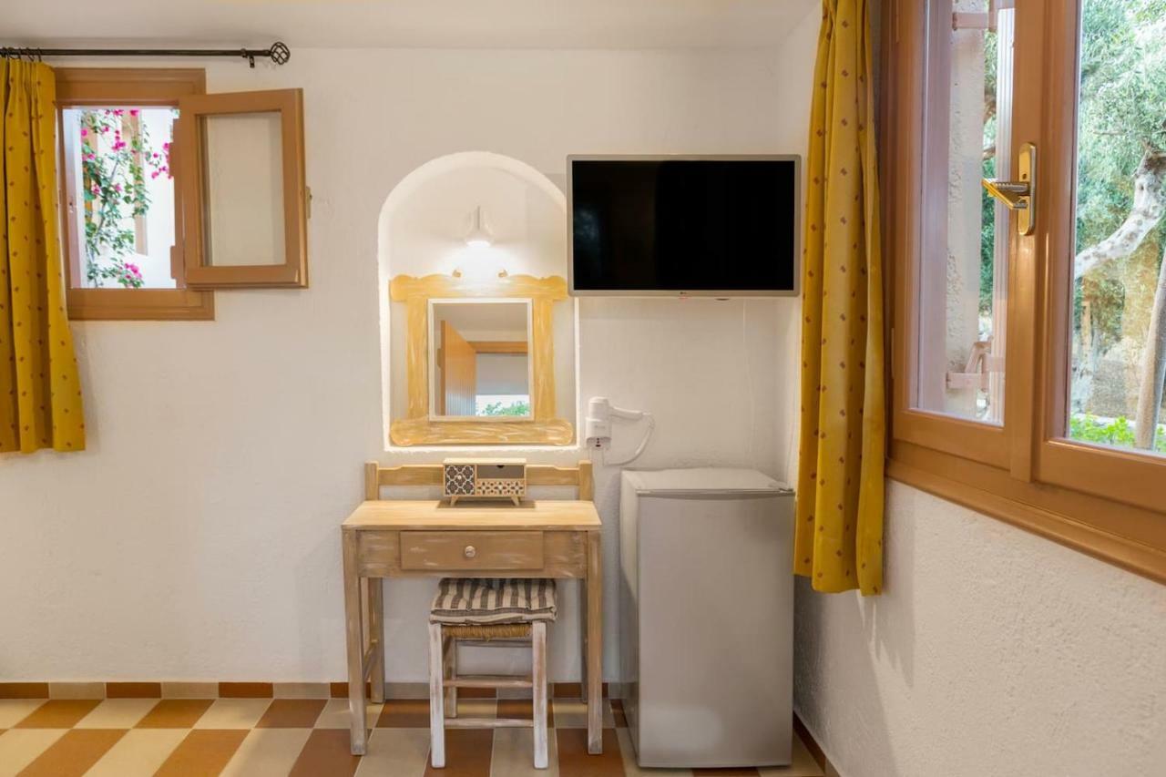 White Sand Villa. Spacious Villa With Prive Pool. Agia Pelagia  Buitenkant foto