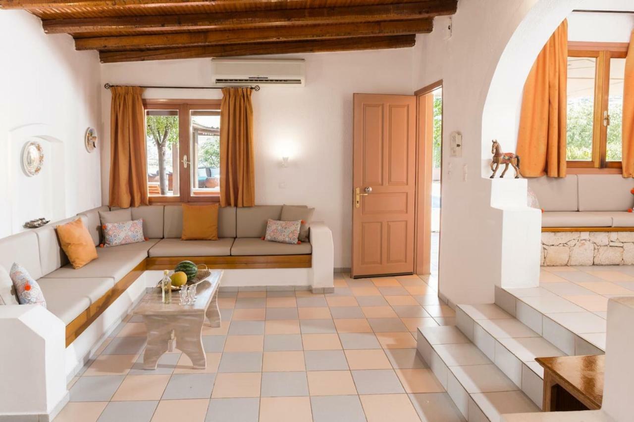 White Sand Villa. Spacious Villa With Prive Pool. Agia Pelagia  Buitenkant foto
