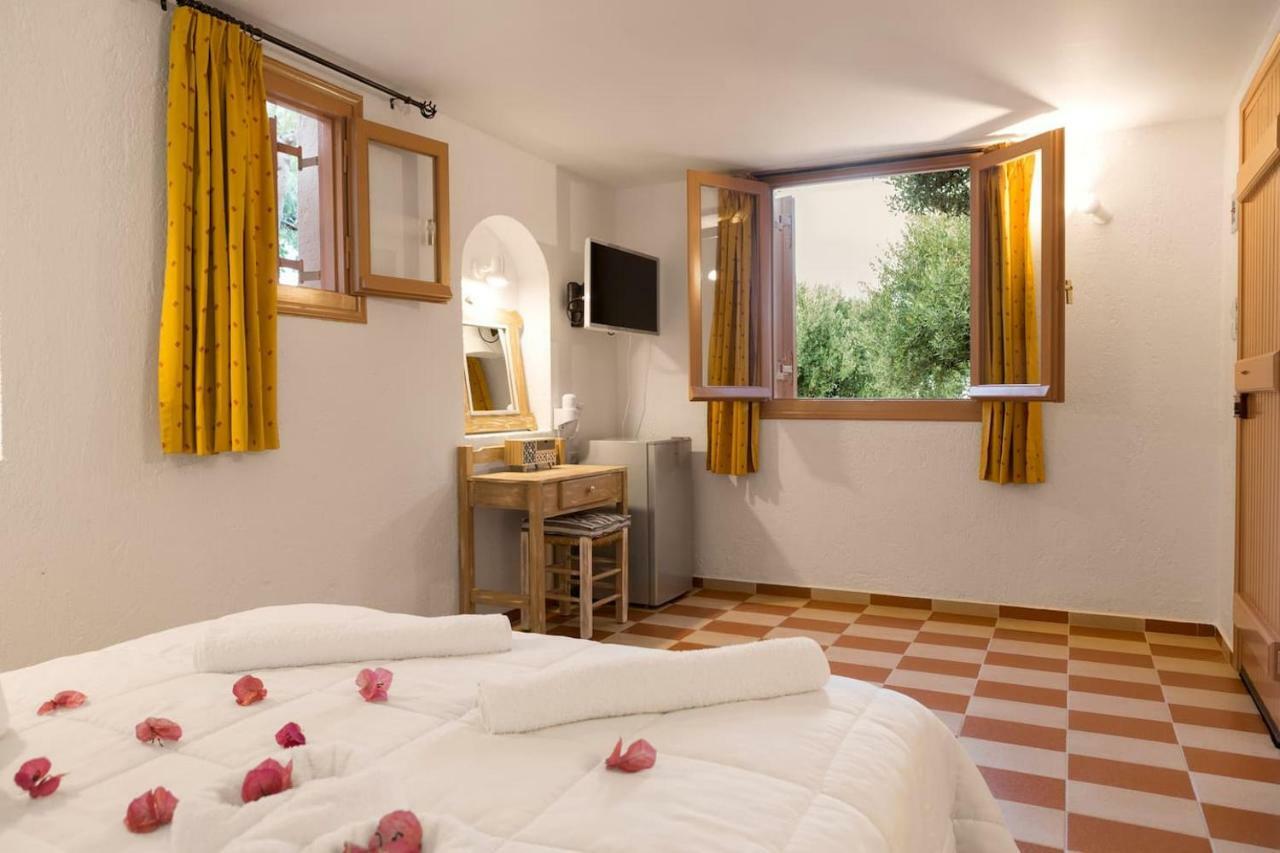 White Sand Villa. Spacious Villa With Prive Pool. Agia Pelagia  Buitenkant foto